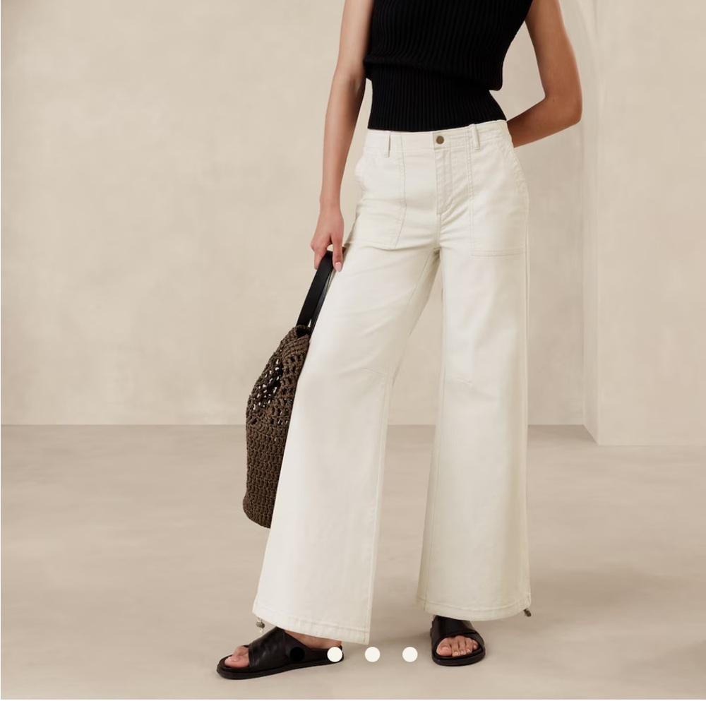 NEVER WORN - Authentic Chino Parachute Pant #851799